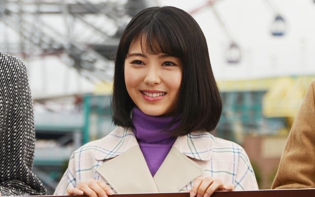 浜辺美波のキュートな笑顔！ドラマ「アリバイ崩し承ります」制作発表記者会見（27枚目）