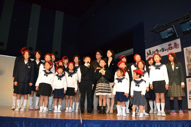 吉永小百合、石巻少年少女合唱隊の歌声に涙　画像ギャラリー（6枚目）