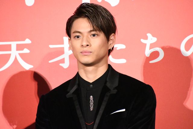 橋本環奈、平野紫耀の天然ぶりを報告『かぐや様は告らせたい』完成披露舞台あいさつ（2枚目）