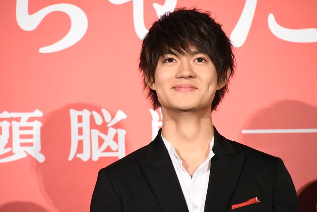 橋本環奈、平野紫耀の天然ぶりを報告『かぐや様は告らせたい』完成披露舞台あいさつ（8枚目）