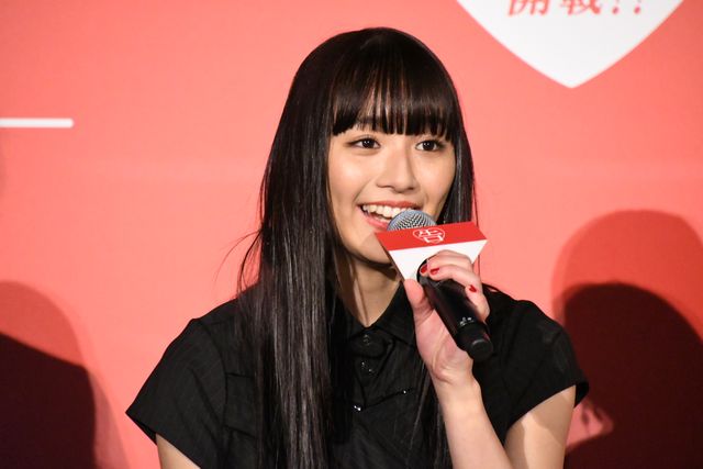 橋本環奈、平野紫耀の天然ぶりを報告『かぐや様は告らせたい』完成披露舞台あいさつ（19枚目）