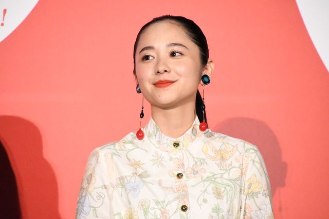 橋本環奈、平野紫耀の天然ぶりを報告『かぐや様は告らせたい』完成披露舞台あいさつ（21枚目）