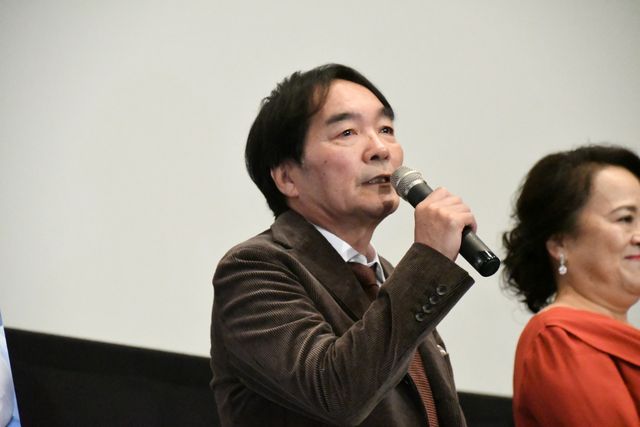 高橋一生、蒼井優との新婚シーンは役者冥利に尽きる！『ロマンスドール』初日舞台あいさつ（7枚目）