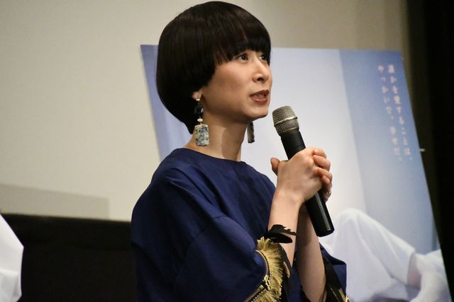 高橋一生、蒼井優との新婚シーンは役者冥利に尽きる！『ロマンスドール』初日舞台あいさつ（11枚目）