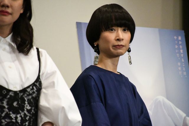 高橋一生、蒼井優との新婚シーンは役者冥利に尽きる！『ロマンスドール』初日舞台あいさつ（12枚目）