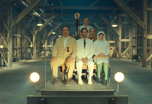 傷だらけのベニチオ・デル・トロが…『ザ・ザ・コルダのフェニキア計画』場面写真9点（6枚目）