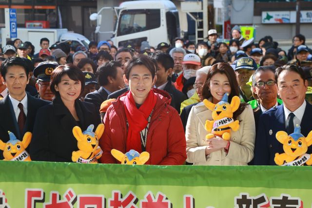 阿佐ヶ谷駅ホームに手を振る小泉孝太郎！新ドラマ「警視庁ゼロ係」会見フォトギャラリー（7枚目）