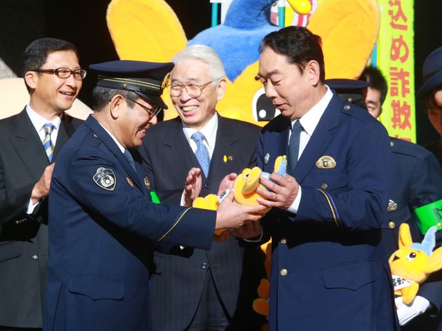 阿佐ヶ谷駅ホームに手を振る小泉孝太郎！新ドラマ「警視庁ゼロ係」会見フォトギャラリー（34枚目）