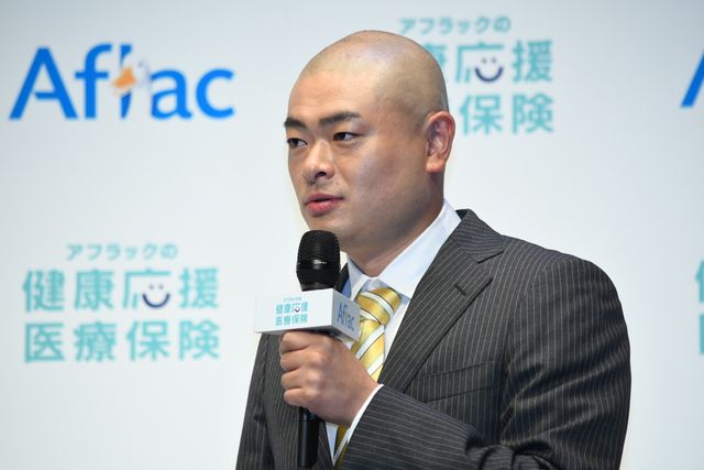 田中圭のくしゃくしゃ笑顔！「アフラックの健康応援医療保険」商品発表会（15枚目）