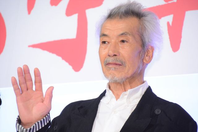 着物の吉永小百合＆ドレスの広瀬すずが美しい！『いのちの停車場』全国公開記念舞台あいさつ（9枚目）