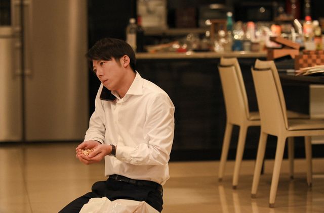 綾瀬はるか＆高橋一生の演技バトル！「天国と地獄」3話場面写真（11枚目）