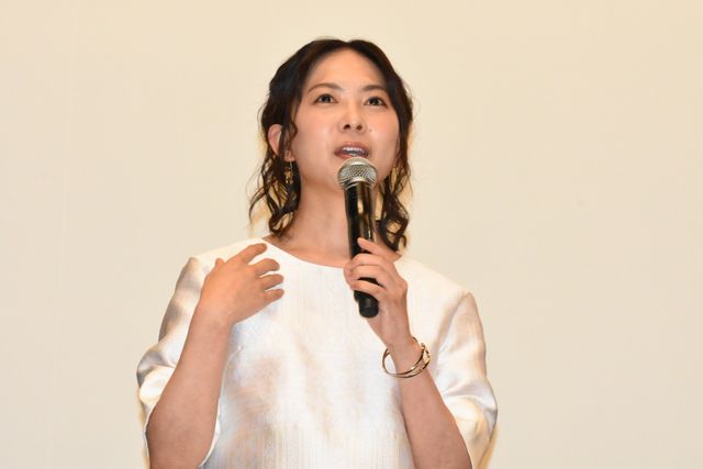 玉木宏＆広瀬アリスがくす玉割りー！映画『探偵ミタライの事件簿』初日舞台あいさつフォトギャラリー（17枚目）