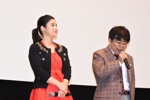 玉木宏＆広瀬アリスがくす玉割りー！映画『探偵ミタライの事件簿』初日舞台あいさつフォトギャラリー（20枚目）