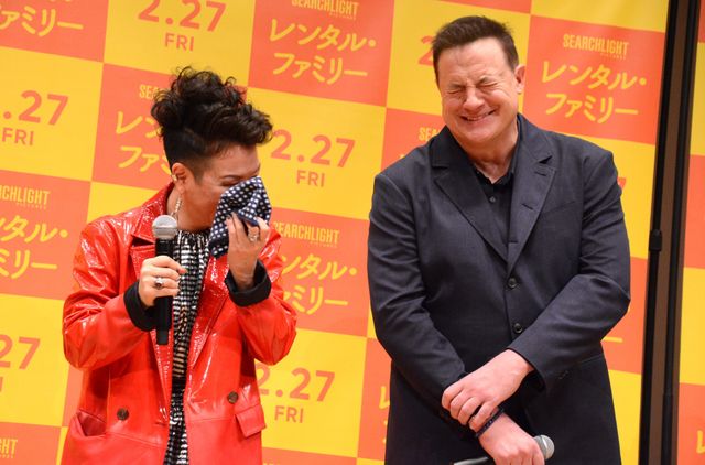 ブレンダン・フレイザー、涙する子役＆HIKARI監督に神対応！映画『レンタル・ファミリー』チャリティー試写会（6枚目）