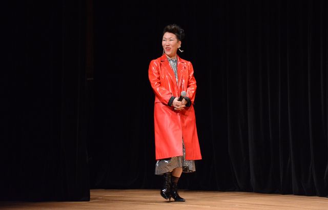 ブレンダン・フレイザー、涙する子役＆HIKARI監督に神対応！映画『レンタル・ファミリー』チャリティー試写会（13枚目）