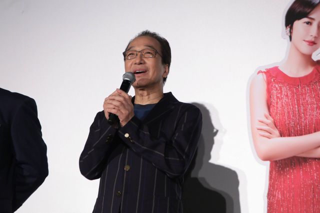 長澤まさみ、サプライズ大成功！東出昌大＆小日向文世「マジで騙された！」（4枚目）