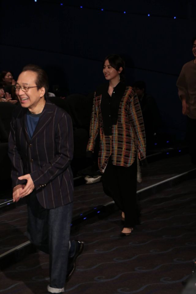 長澤まさみ、サプライズ大成功！東出昌大＆小日向文世「マジで騙された！」（14枚目）