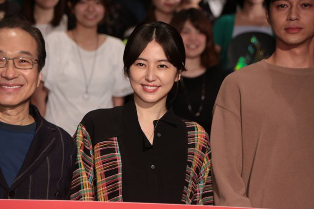 長澤まさみ、サプライズ大成功！東出昌大＆小日向文世「マジで騙された！」（18枚目）