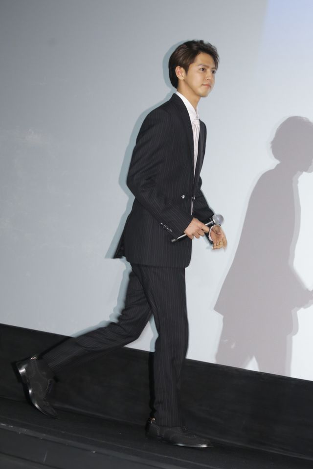 片寄涼太、挑戦したいことをイラストで宣言！『きみと、波にのれたら』初日舞台あいさつ（3枚目）