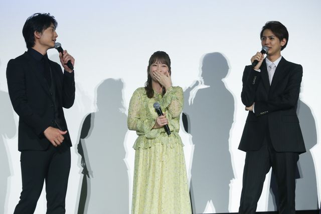 片寄涼太、挑戦したいことをイラストで宣言！『きみと、波にのれたら』初日舞台あいさつ（12枚目）