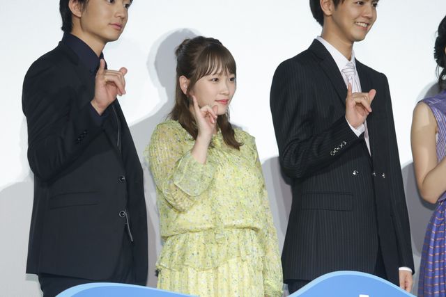 片寄涼太、挑戦したいことをイラストで宣言！『きみと、波にのれたら』初日舞台あいさつ（19枚目）