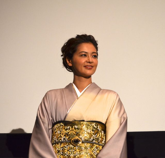 映画『極道の妻（つま）たち Neo』初日舞台あいさつ：フォトギャラリー