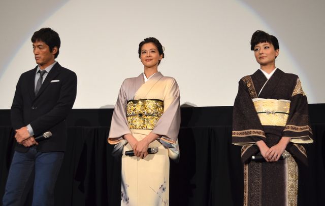 映画『極道の妻（つま）たち Neo』初日舞台あいさつ（2枚目）