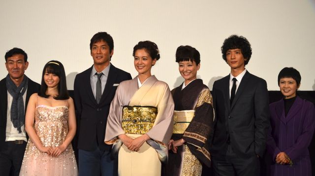 映画『極道の妻（つま）たち Neo』初日舞台あいさつ（15枚目）