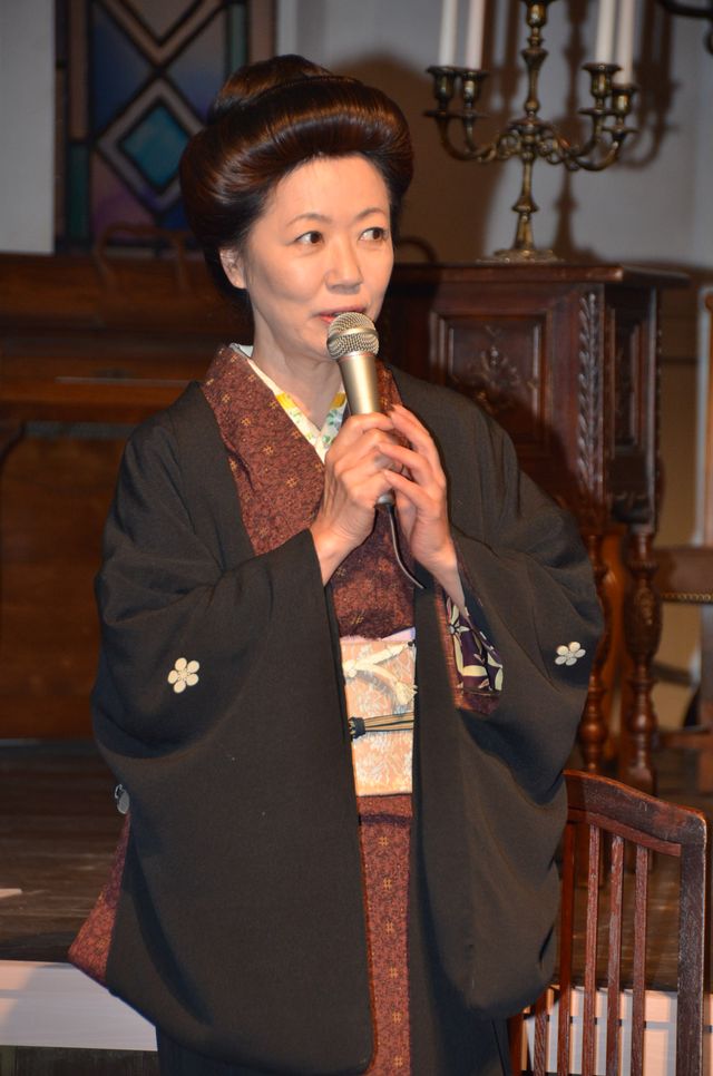 吉高由里子ら、朝ドラ劇中衣装で登場！「花子とアン」会見フォトギャラリー（3枚目）