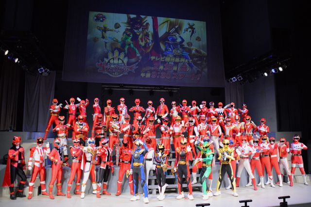 新戦隊「ゴジュウジャー」＆歴代レッド49名が夢の共演！「ナンバーワン戦隊ゴジュウジャー」制作発表イベント：フォトギャラリー