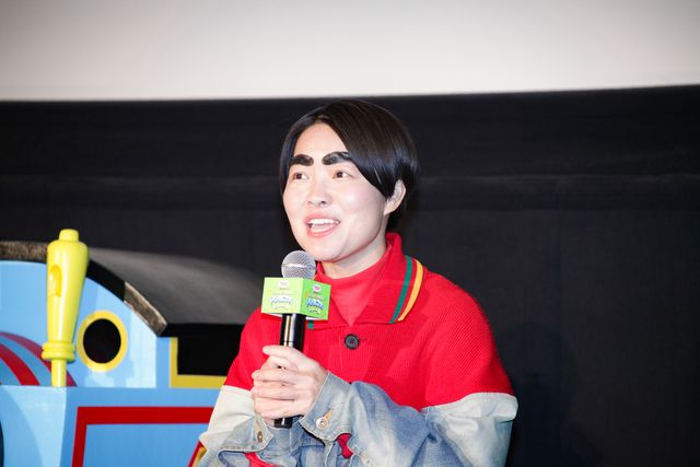 木村佳乃＆イモトアヤコがママ友トーク『映画　きかんしゃトーマス　いっしょに歌おう！ドレミファ♪ソドー島』初日舞台挨拶（7枚目）