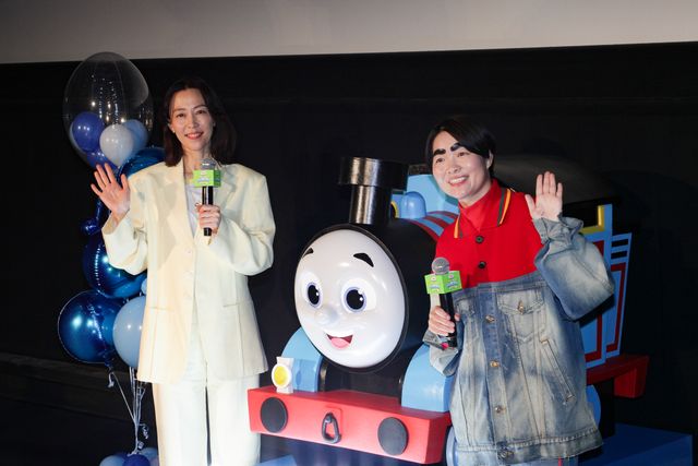 木村佳乃＆イモトアヤコがママ友トーク『映画　きかんしゃトーマス　いっしょに歌おう！ドレミファ♪ソドー島』初日舞台挨拶（9枚目）