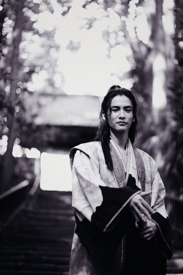 八犬士キャストの貴重なモノクロオフショット！＜全13点＞（2枚目）