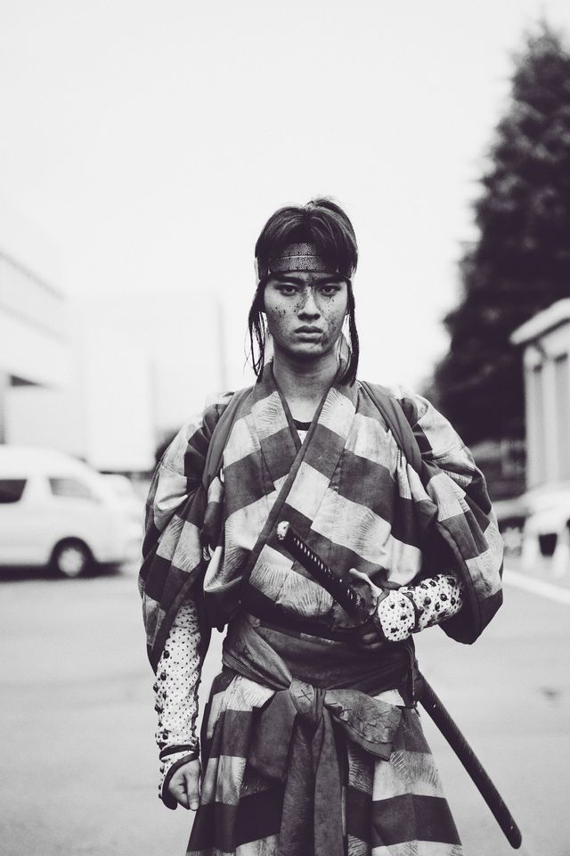 八犬士キャストの貴重なモノクロオフショット！＜全13点＞（7枚目）