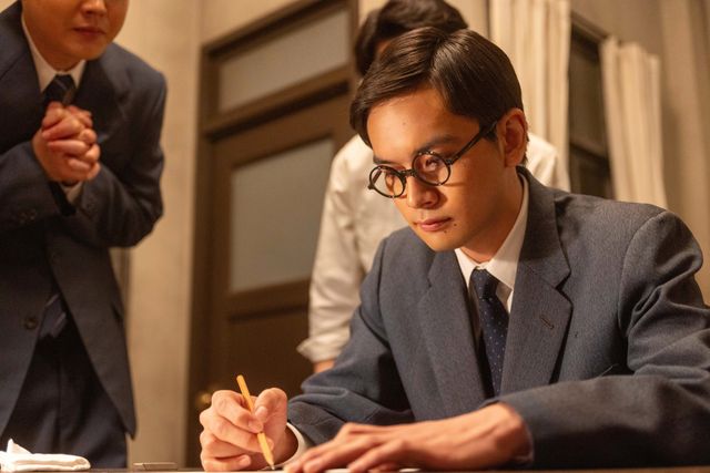 夜遅くに連れてこられた嵩（北村匠海）は…「あんぱん」第15週「いざ！東京」第72回：フォトギャラリー