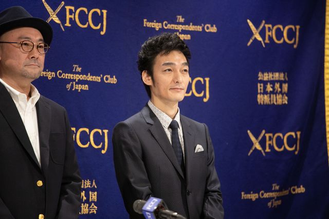 草なぎ剛、脚本を読んで泣いた『ミッドナイトスワン』記者会見（3枚目）