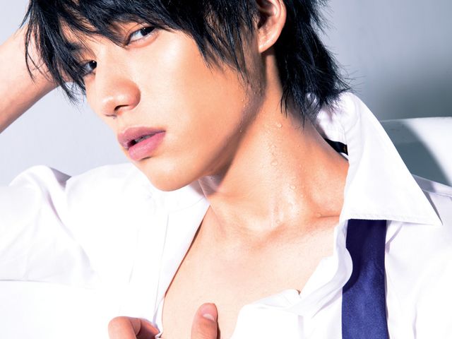 「福士蒼汰カレンダー2014.4-2015.3」写真ギャラリー（2枚目）