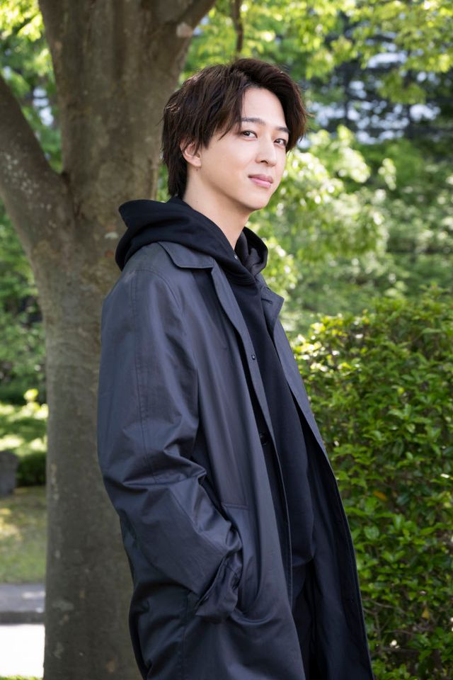 日曜劇場「キャスター」“謎の男”を演じるtimelesz寺西拓人