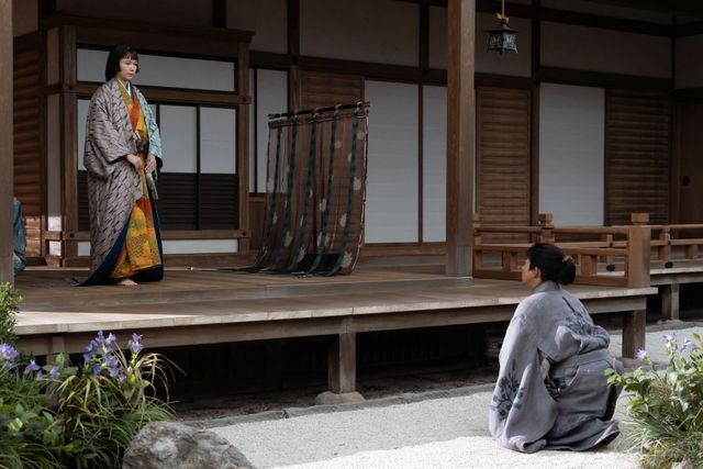 小一郎（仲野太賀）は信長（小栗旬）の前で驚きの行動に出る…「豊臣兄弟！」第6回場面写真（4枚目）