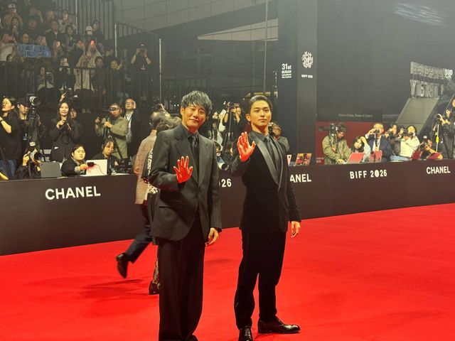 横浜流星、釜山国際映画祭レッドカーペットに登場！（6枚目）