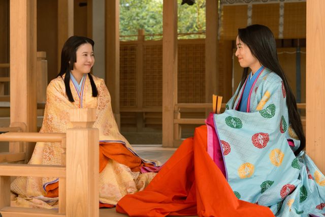 恋愛体質の和泉式部、シースルーの装いで登場！「光る君へ」第30回場面写真（6枚目）