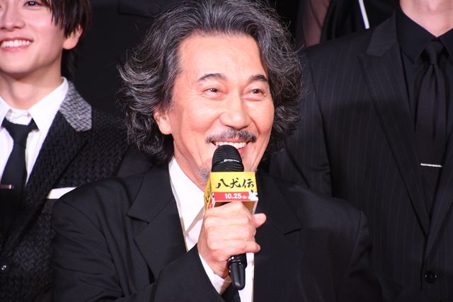 美の渋滞！『八犬伝』レッドカーペットの模様（38枚目）