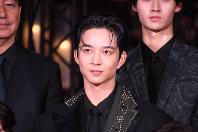 美の渋滞！『八犬伝』レッドカーペットの模様（43枚目）