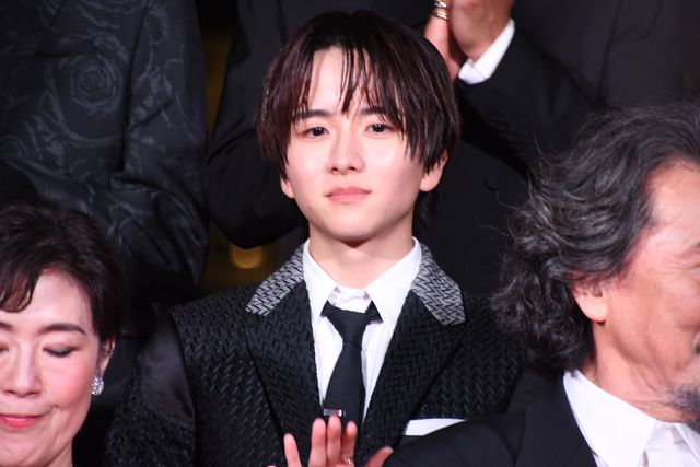 美の渋滞！『八犬伝』レッドカーペットの模様（46枚目）