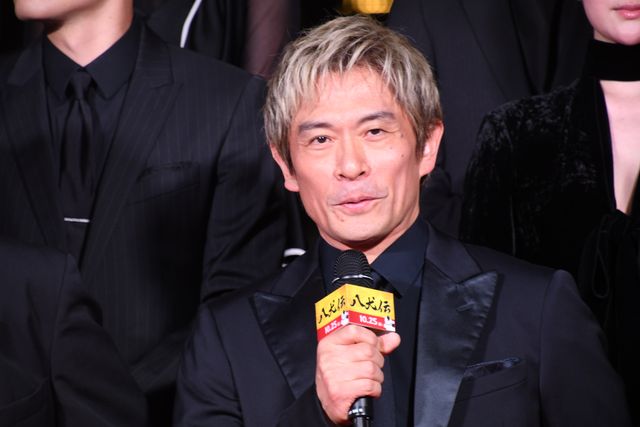 美の渋滞！『八犬伝』レッドカーペットの模様（50枚目）