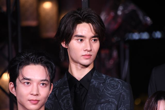 美の渋滞！『八犬伝』レッドカーペットの模様（57枚目）