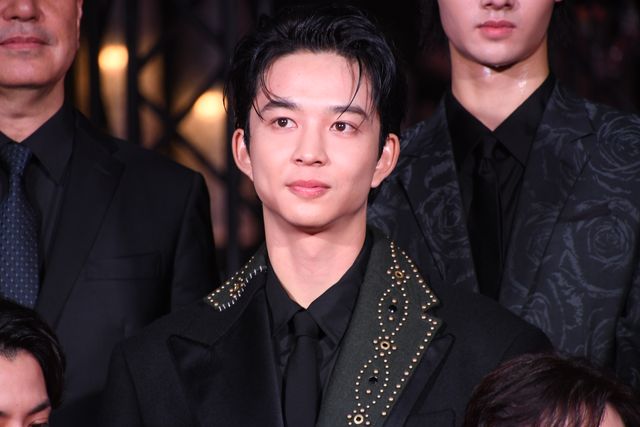 美の渋滞！『八犬伝』レッドカーペットの模様（59枚目）