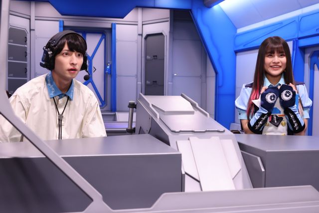 相棒はアリ！多元地球Σ3302の新人捜査官「超宇宙刑事ギャバン インフィニティ」第4話場面写真（3枚目）