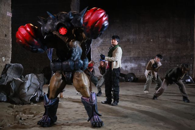 相棒はアリ！多元地球Σ3302の新人捜査官「超宇宙刑事ギャバン インフィニティ」第4話場面写真（4枚目）