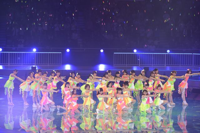 AKB48「AKB48グループ臨時総会～白黒つけようじゃないか！～」フォトギャラリー（4枚目）